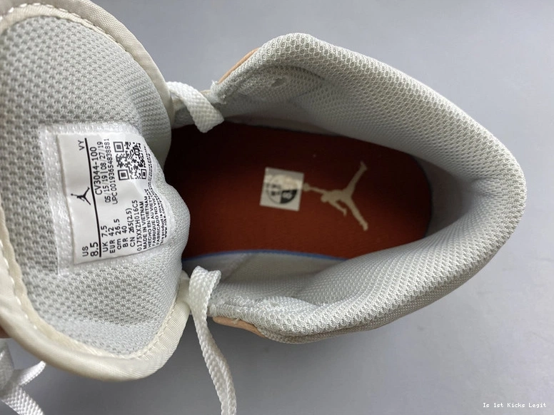   Mid CV3044-100 Milan 1 Jordan 0409